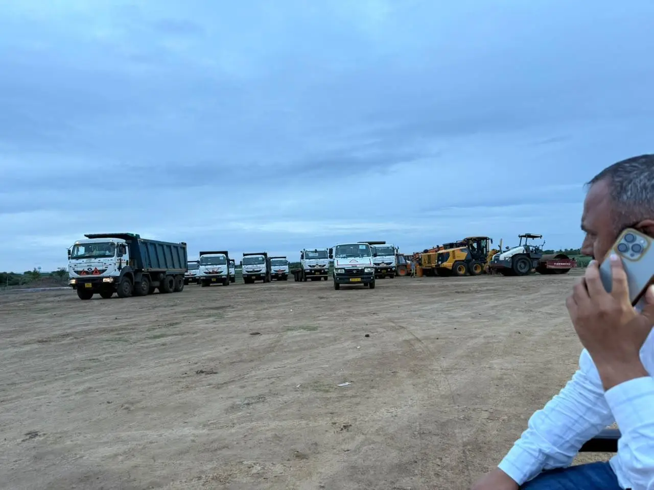 Material transportation and tipper fleet